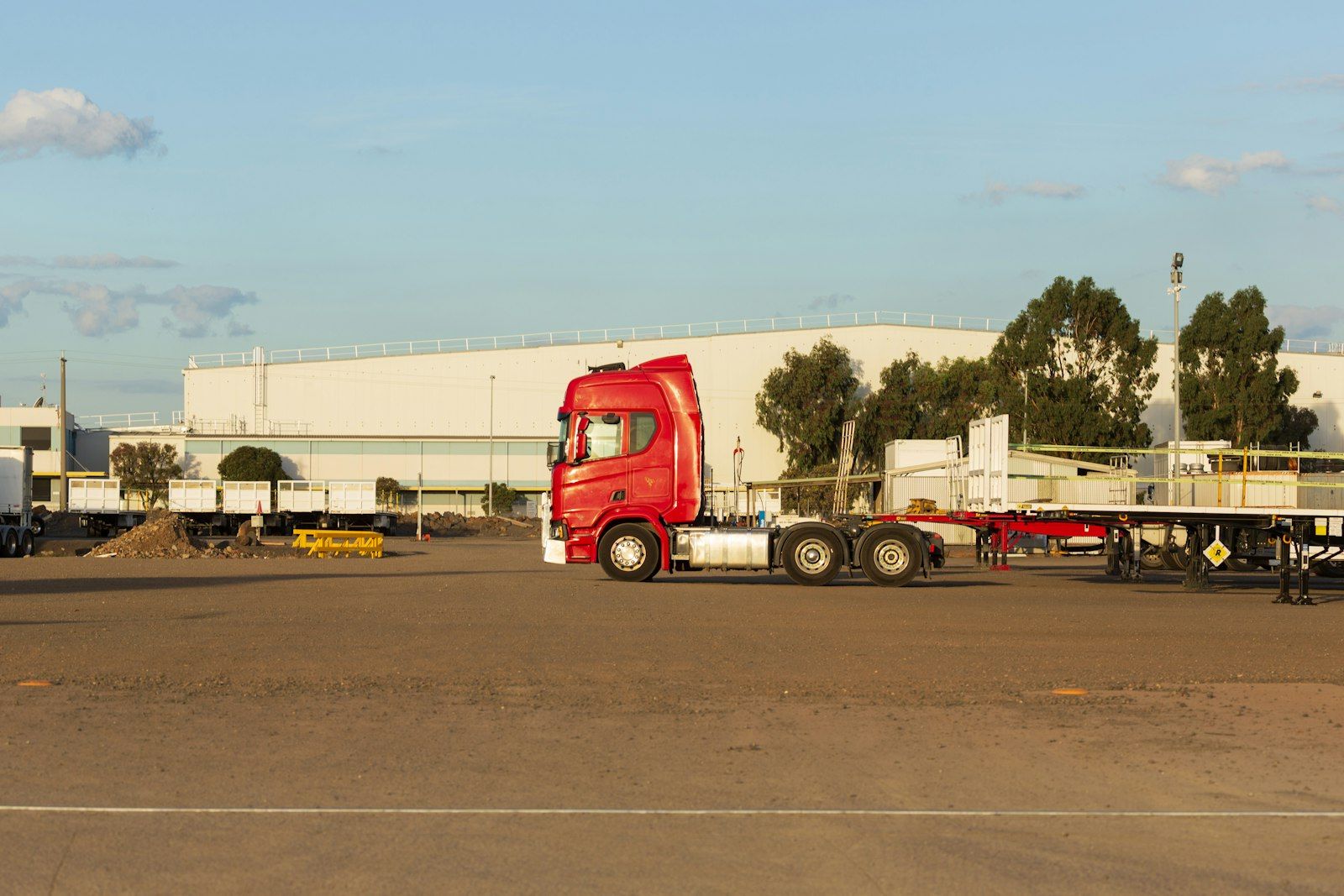 Truck apron and approach road